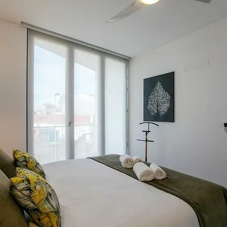 Bonjardim 1043 Apartment *